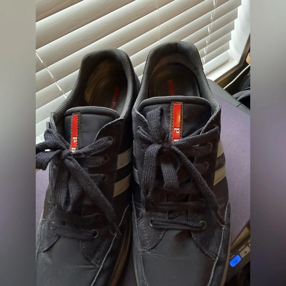 Prada Men’s Velvet Sneakers – Navy Blue – US 10 / UK 8 – Excellent Condition